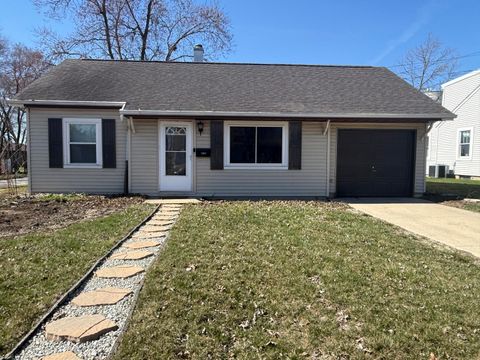 Photo of 1001 N Sugar Street, Celina, OH 45822 (MLS # 1044221)