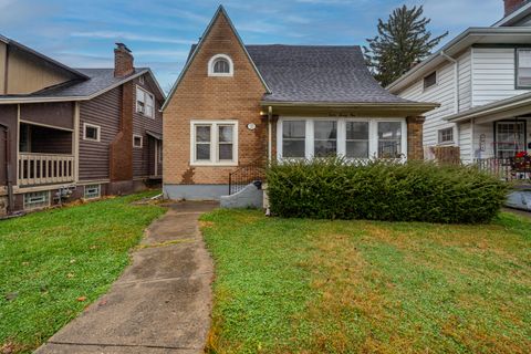 Photo of 1221 Arbor Avenue, Dayton, OH 45420 (MLS # 1042707)