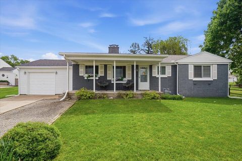 Photo of 117 Summit Drive, Bellefontaine, OH 43311 (MLS # 1045349)