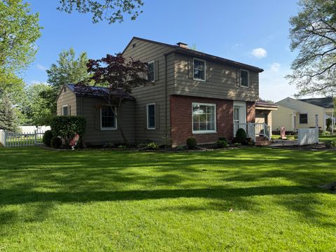 Photo of 518 Willow Street, Celina, OH 45822 (MLS # 1045294)