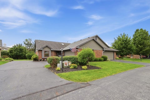 Photo of 1912 Wedgewood Circle, Springfield, OH 45503 (MLS # 1046058)