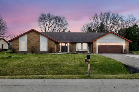 Photo of 1010 Meadow Lark Drive, Enon, OH 45323 (MLS # 1043985)