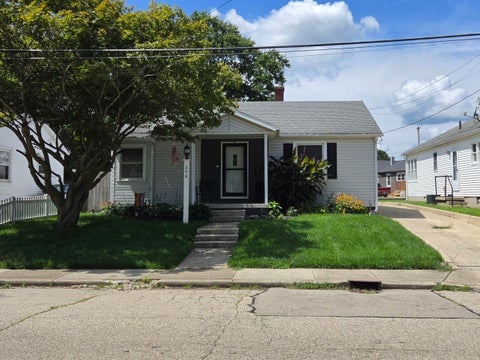 Photo of 206 Linden Avenue, Piqua, OH 45356 (MLS # 1047968)