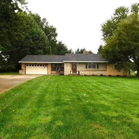 Photo of 1390 Michaels Road, Tipp City, OH 45371 (MLS # 1048647)