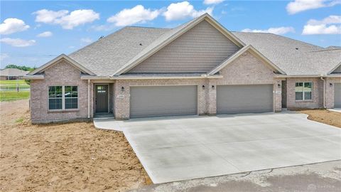 Photo of 1168 Waterloo Street, Troy, OH 45373 (MLS # 1044380)