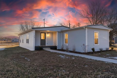 Photo of 406 N Main Street, Jackson Center, OH 45334 (MLS # 1043605)