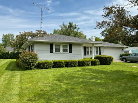Photo of 204 Warren Street, Botkins, OH 45306 (MLS # 1045906)