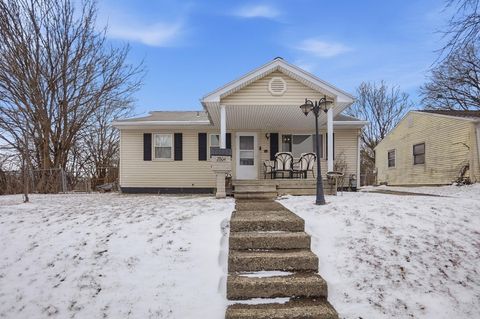 Photo of 2804 Lowman Street, Springfield, OH 45505 (MLS # 1043967)