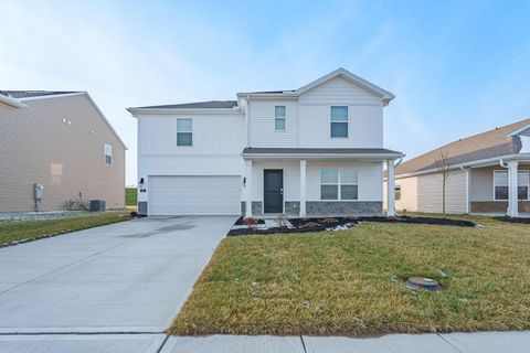 Photo of 801 Brubaker Drive, New Carlisle, OH 45344 (MLS # 1043894)