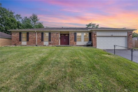 Photo of 246 Crest Hill Avenue, Vandalia, OH 45377 (MLS # 1044532)