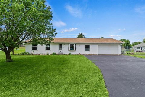 Photo of 20 Dooley Drive, North Lewisburg, OH 43060 (MLS # 1045948)