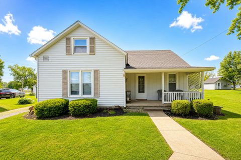 Photo of 1109 S Greenwood Street, Bellefontaine, OH 43311 (MLS # 1045809)