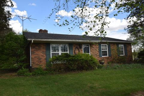 Photo of 3039 Mcclellan Drive, Urbana, OH 43078 (MLS # 1045053)