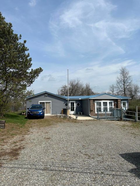 Photo of 2867 County Road 10, Bellefontaine, OH 43311 (MLS # 1044620)