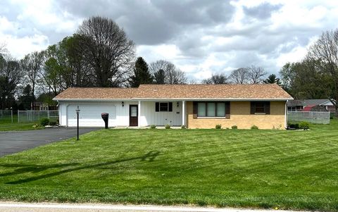 Photo of 9480 N Country Club Road, Piqua, OH 45356 (MLS # 1045095)