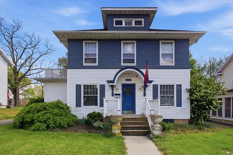 Photo of 111 E 1st Street, Springfield, OH 45504 (MLS # 1045199)