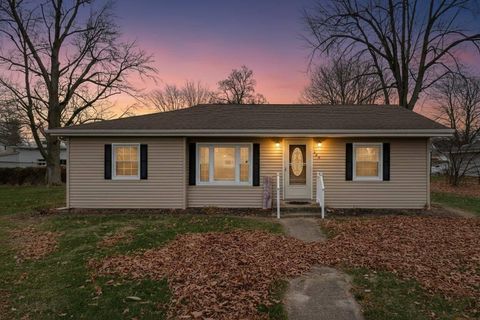 Photo of 309 S Wayne Street, Mendon, OH 45862 (MLS # 1043078)