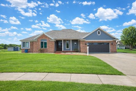 Photo of 1007 Chicory Court, Celina, OH 45822 (MLS # 1044127)