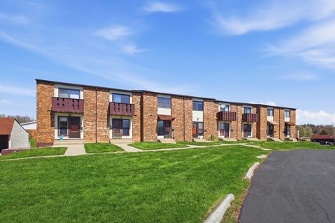 Photo of 615 Villa Road #B, Springfield, OH 45503 (MLS # 1044840)