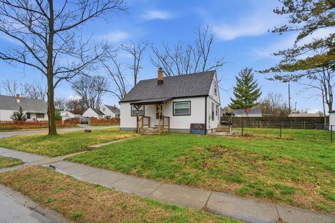 Photo of 813 Cosler Drive, Dayton, OH 45403 (MLS # 1044266)
