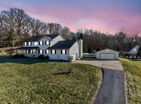 Photo of 335 Willow Road, Springfield, OH 45502 (MLS # 1044004)