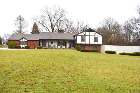Photo of 315 N Sunset Drive, Piqua, OH 45356 (MLS # 1044149)