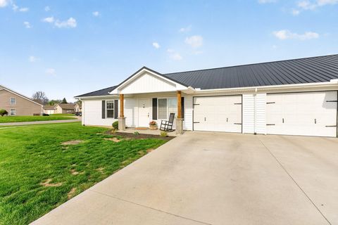 Photo of 1611 Wright Street, Bellefontaine, OH 43311 (MLS # 1045002)