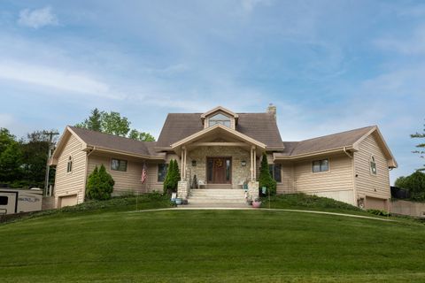 Photo of 1000 Echo Lake Drive, Piqua, OH 45356 (MLS # 1045843)