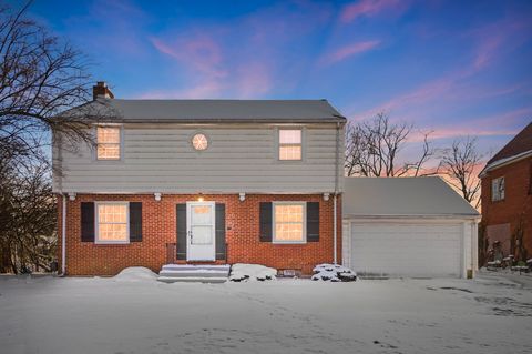 Photo of 271 S Broadmoor Boulevard, Springfield, OH 45504 (MLS # 1043353)