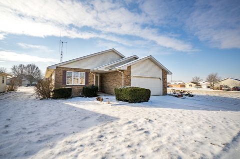 Photo of 1883 Shawnee Drive, Sidney, OH 45365 (MLS # 1043147)