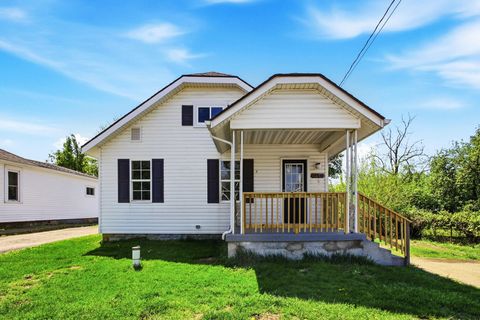 Photo of 151 Kinnane Avenue, Springfield, OH 45505 (MLS # 1045190)