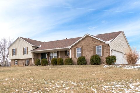 Photo of 929 N Tecumseh Road, Springfield, OH 45504 (MLS # 1045044)