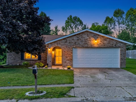 Photo of 1018 Riverbend Boulevard, Sidney, OH 45365 (MLS # 1046068)
