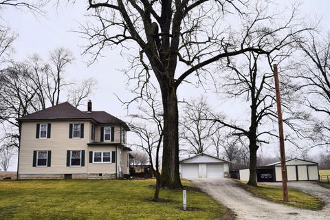 Photo of 10036 Columbus Cincinnati Road, South Charleston, OH 45368 (MLS # 1044134)