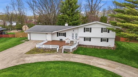 Photo of 2535 Valdina Drive, Beavercreek, OH 45434 (MLS # 1044805)