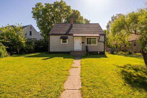 Photo of 756 Alexander Drive, Dayton, OH 45403 (MLS # 1045585)