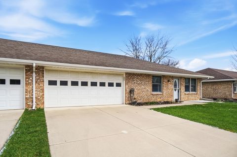 Photo of 4890 W Brannan Drive, Springfield, OH 45502 (MLS # 1044363)