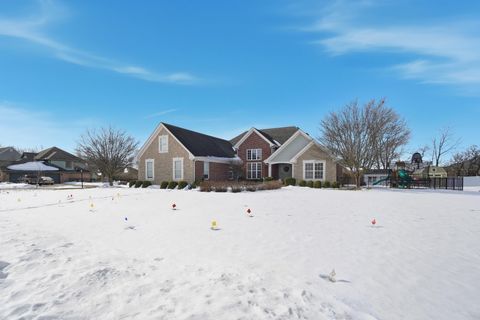 Photo of 986 Brookwood Drive, Troy, OH 45373 (MLS # 1043879)