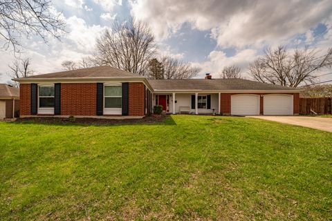Photo of 6925 Park Vista Road, Englewood, OH 45322 (MLS # 1044615)