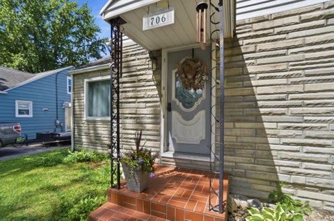 Photo of 706 Radcliffe Street, Lima, OH 45804 (MLS # 1045825)