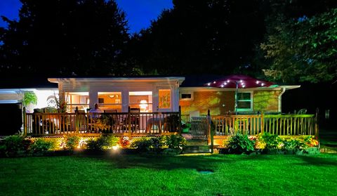 Photo of 2434 S Burnett Rd Road, Springfield, OH 45505 (MLS # 1042549)