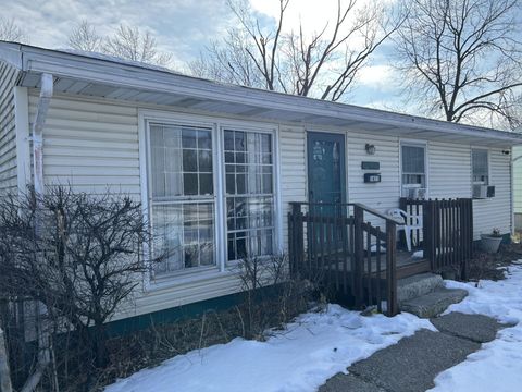 Photo of 1411 Reese Avenue, Lima, OH 45804 (MLS # 1043849)