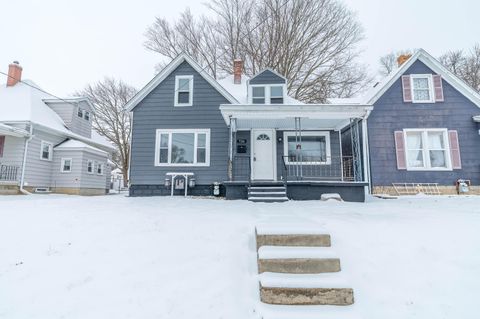 Photo of 736 Gordon Street, Piqua, OH 45356 (MLS # 1043427)