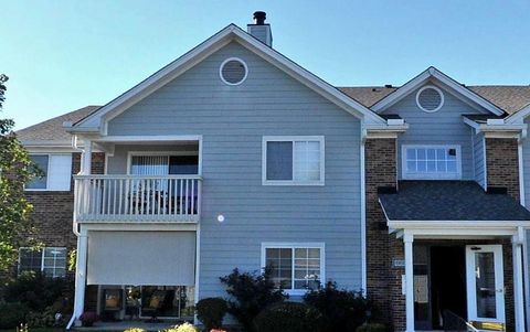 Photo of 6615 Hedington Square #5, Dayton, OH 45459 (MLS # 1043468)