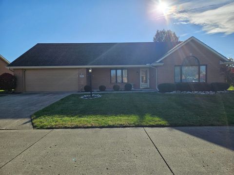 Photo of 1707 Berwick Drive, Springfield, OH 45503 (MLS # 1042726)