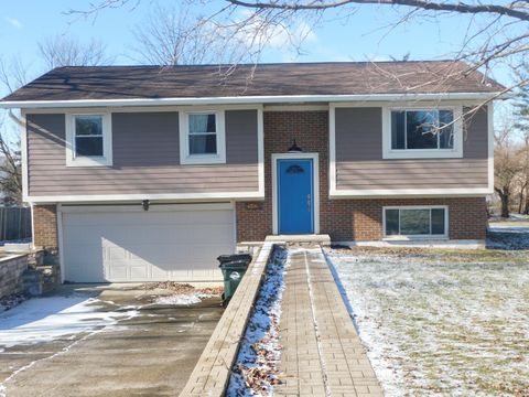 Photo of 9175 Bunnell Hill Road, Centerville, OH 45458 (MLS # 1043344)