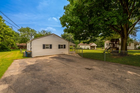 Photo of 117 S Orchard Street, Brookville, OH 45309 (MLS # 1047184)