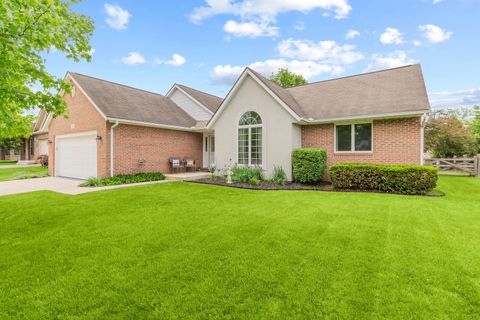 Photo of 709 W Parkwood Street, Sidney, OH 45365 (MLS # 1045644)