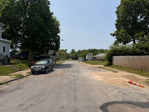 Photo of 1024 Elder Street, Springfield, OH 45505 (MLS # 1047096)