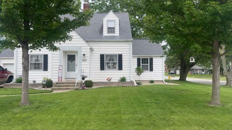 Photo of 602 N Augustus Street, Saint Marys, OH 45885 (MLS # 1043677)
